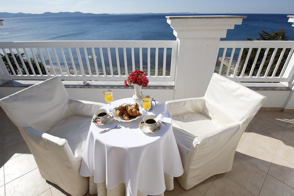 Suite con balcón y vistas al mar